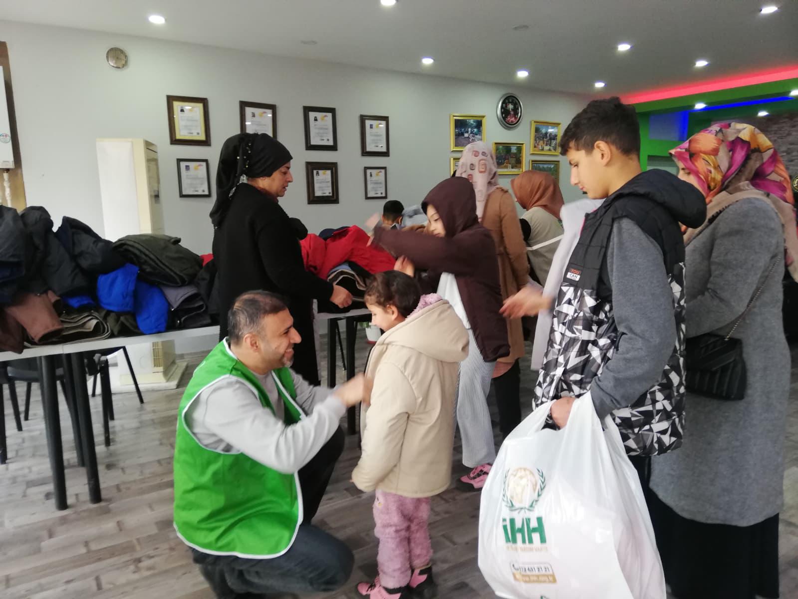 Batman İHH 540 çocuğu ısıttı