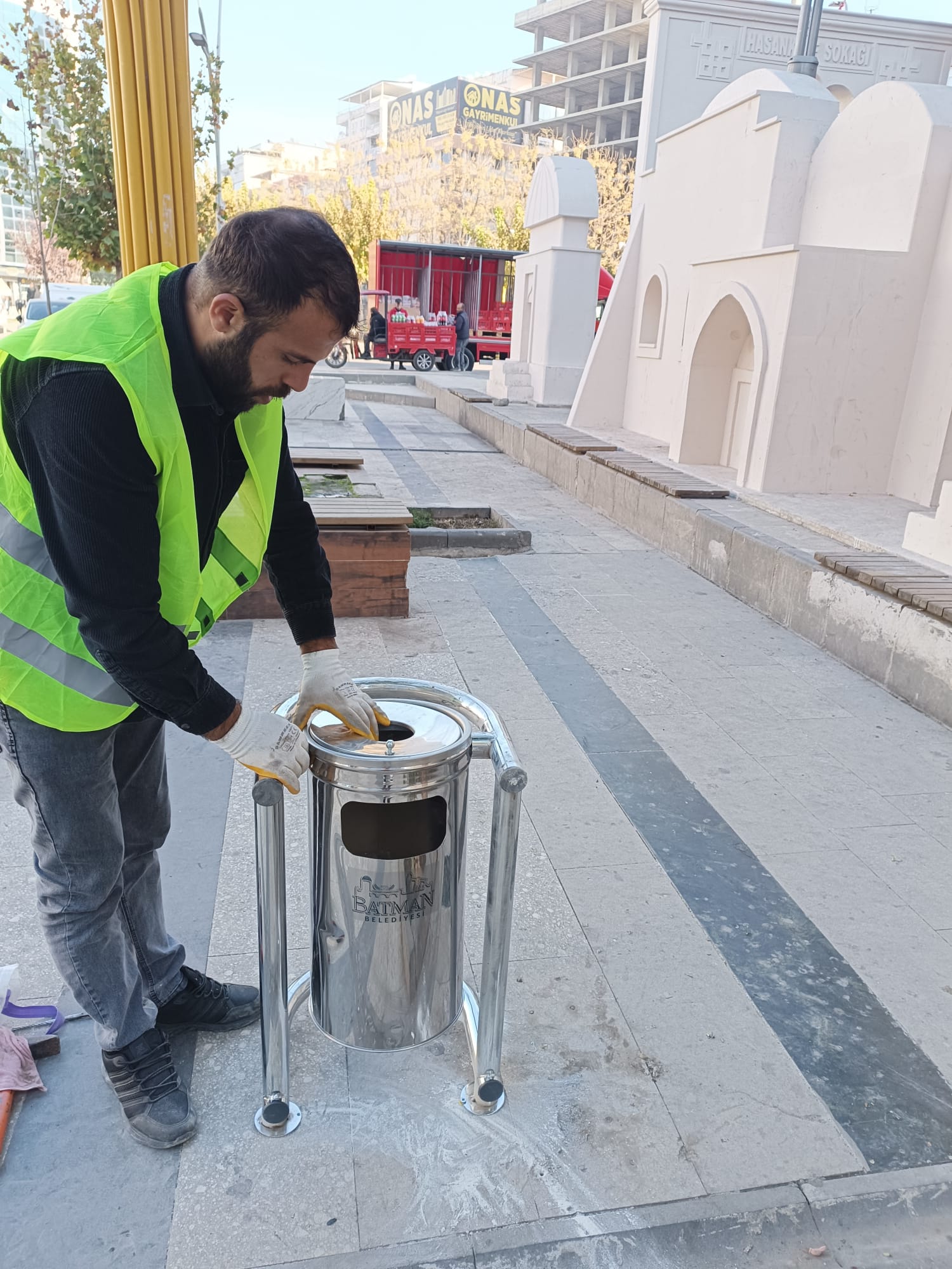 Çöp kutuları arttırıldı