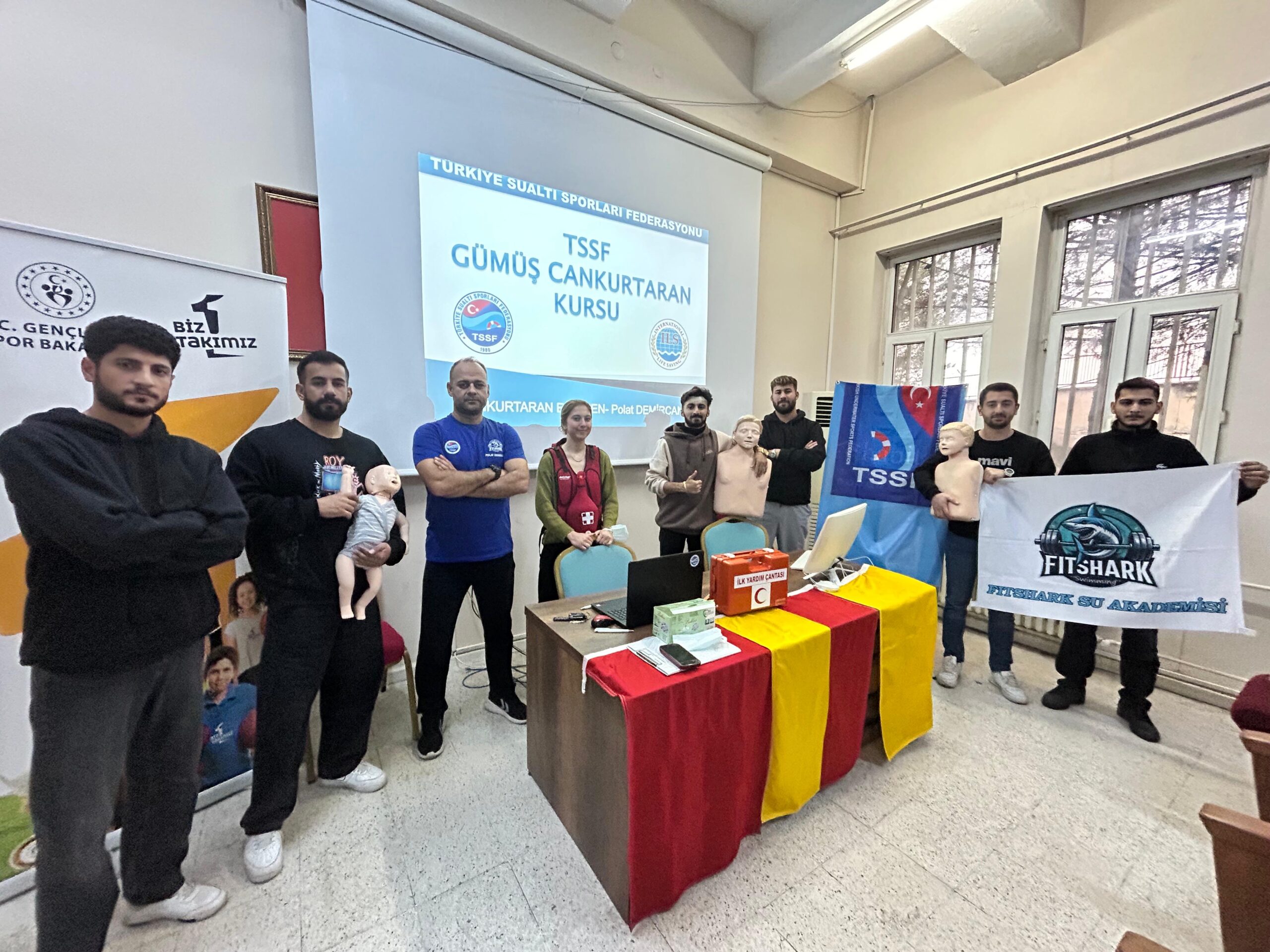 Gençlikten cankurtaran kursu