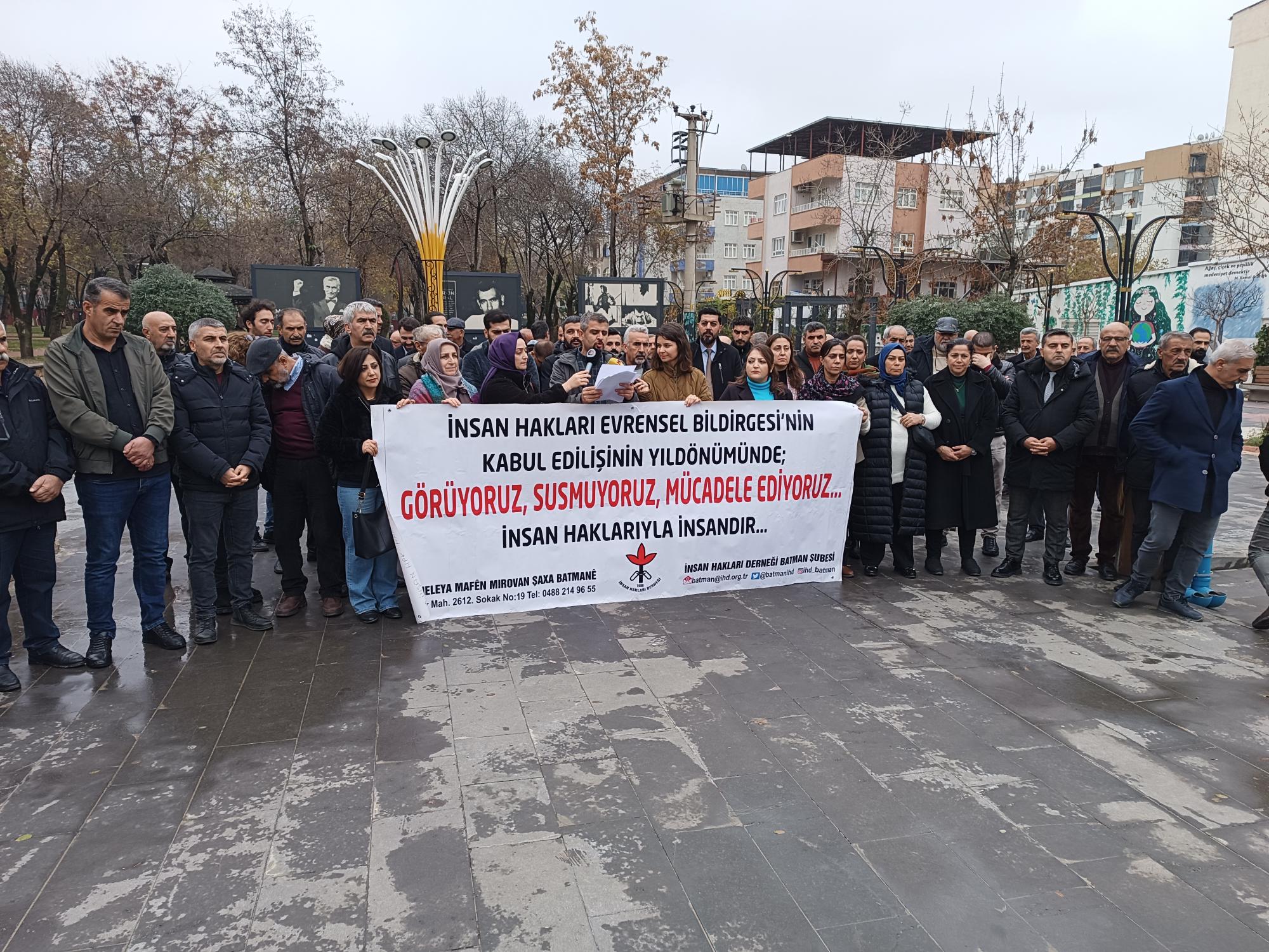 “İnsan Hakları alarm veriyor”