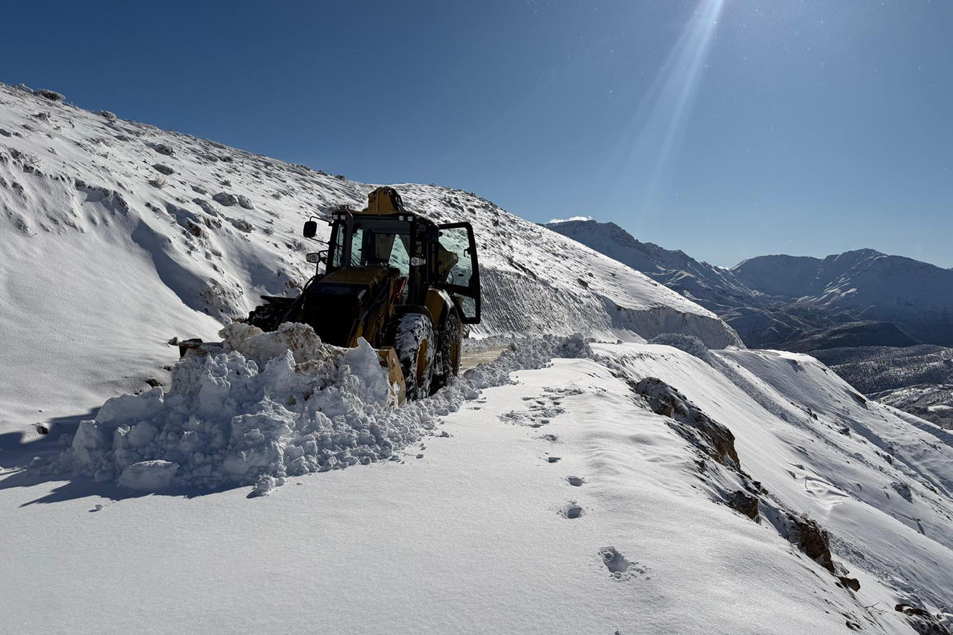 Köy yolları ulaşıma kapandı