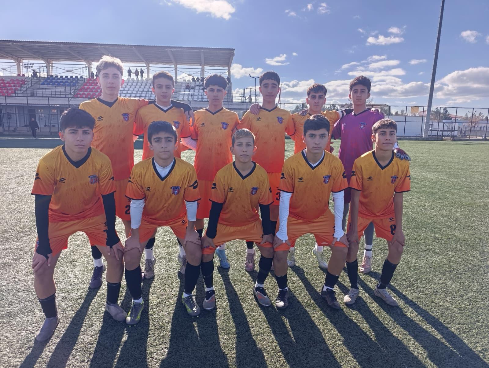 Mardin’e gol olup yağdılar: 8-2