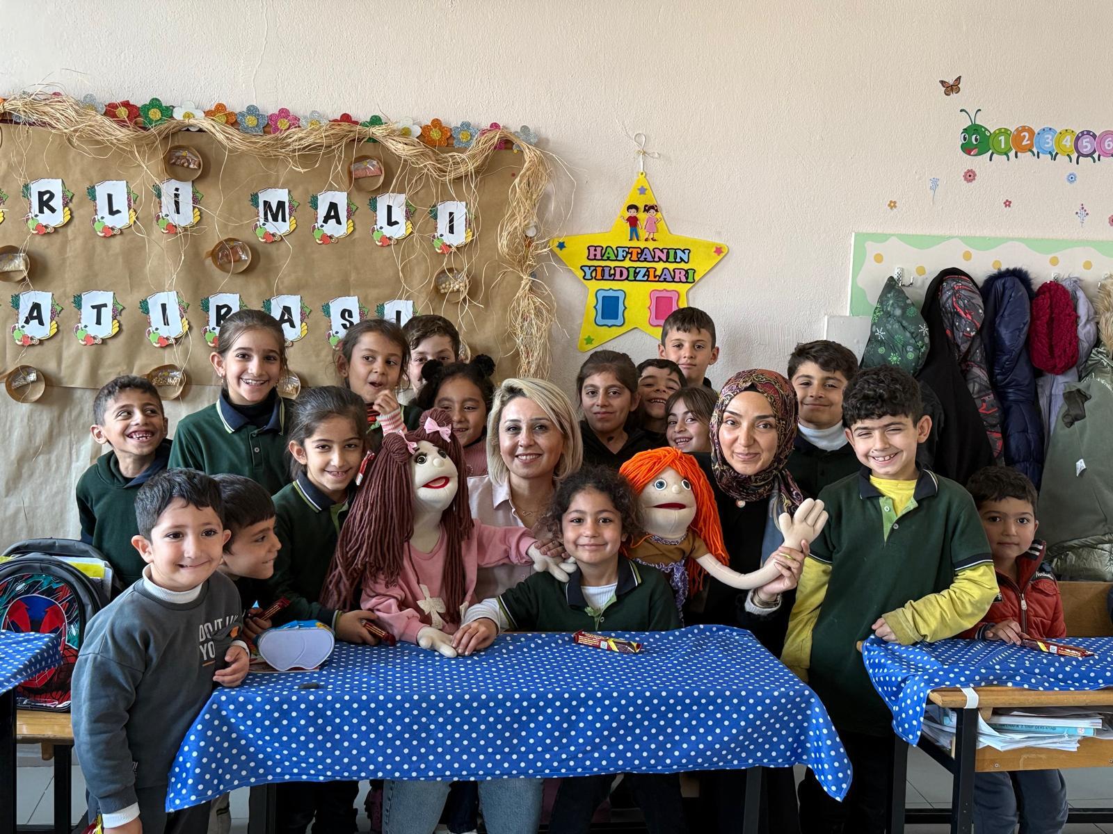 Masallar köy okullarında hayat buldu