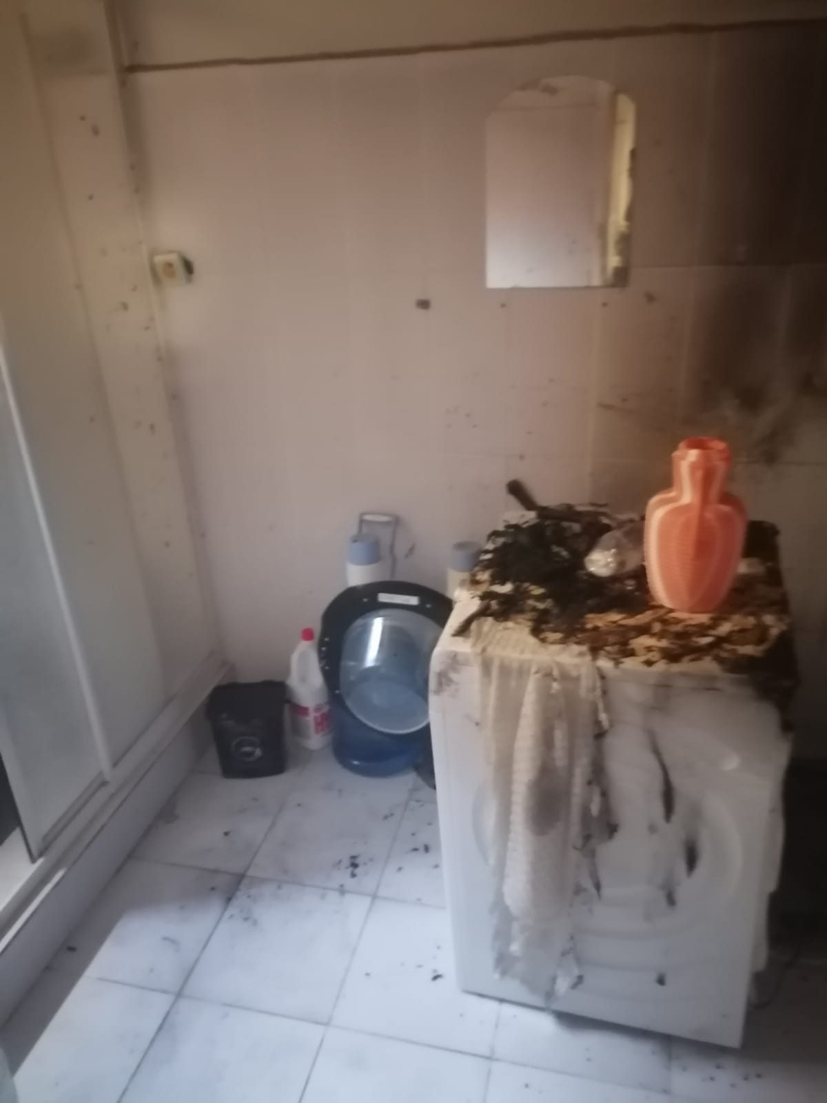 Saç kurutma makinesi yangına yol açtı