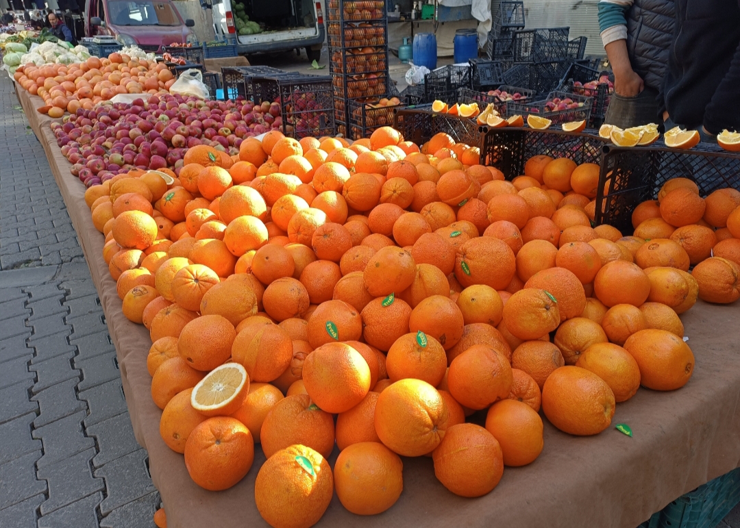 Tezgahlarda portakal bereketi
