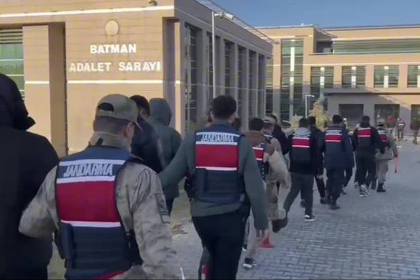 Bahis operasyonunda 8 tutuklama