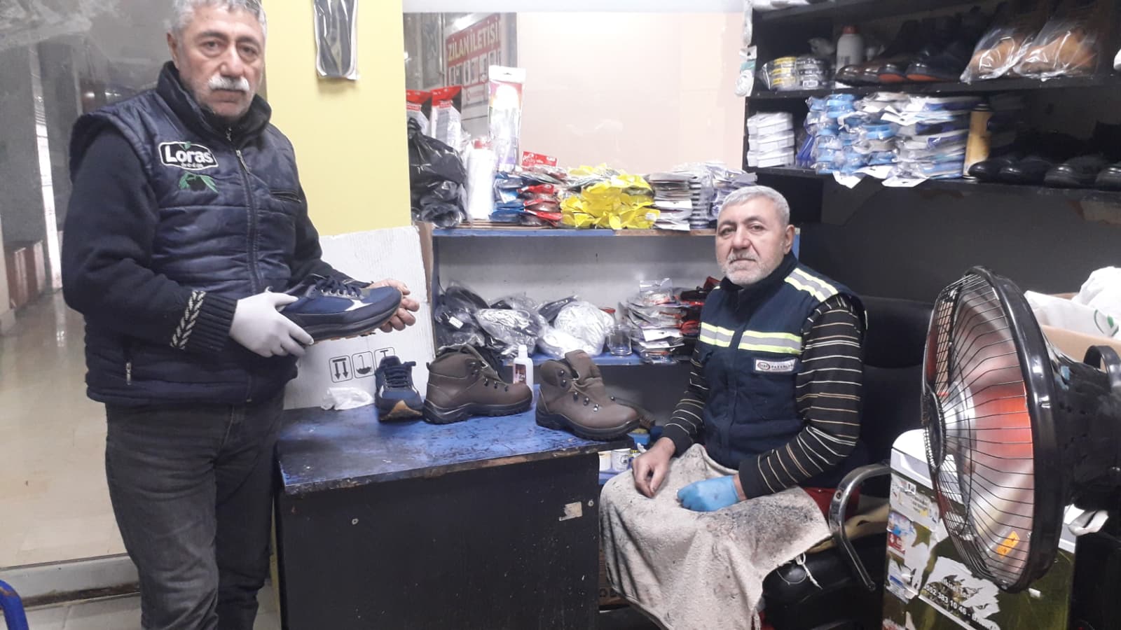 Başarılı öğrencilere ücretsiz ayakkabı bakımı