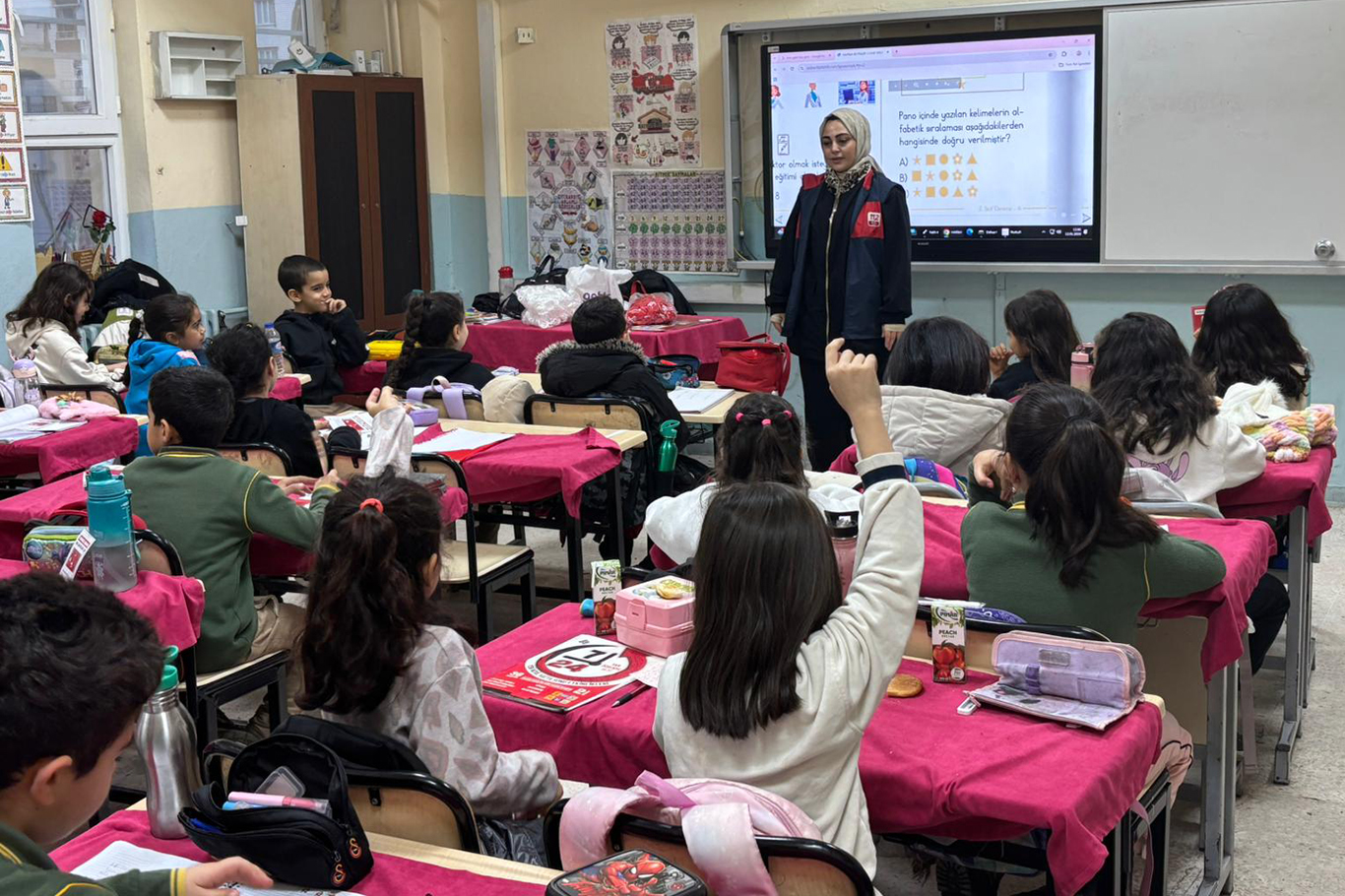 Erken yaşta acil çağrı bilinci oluşturuldu