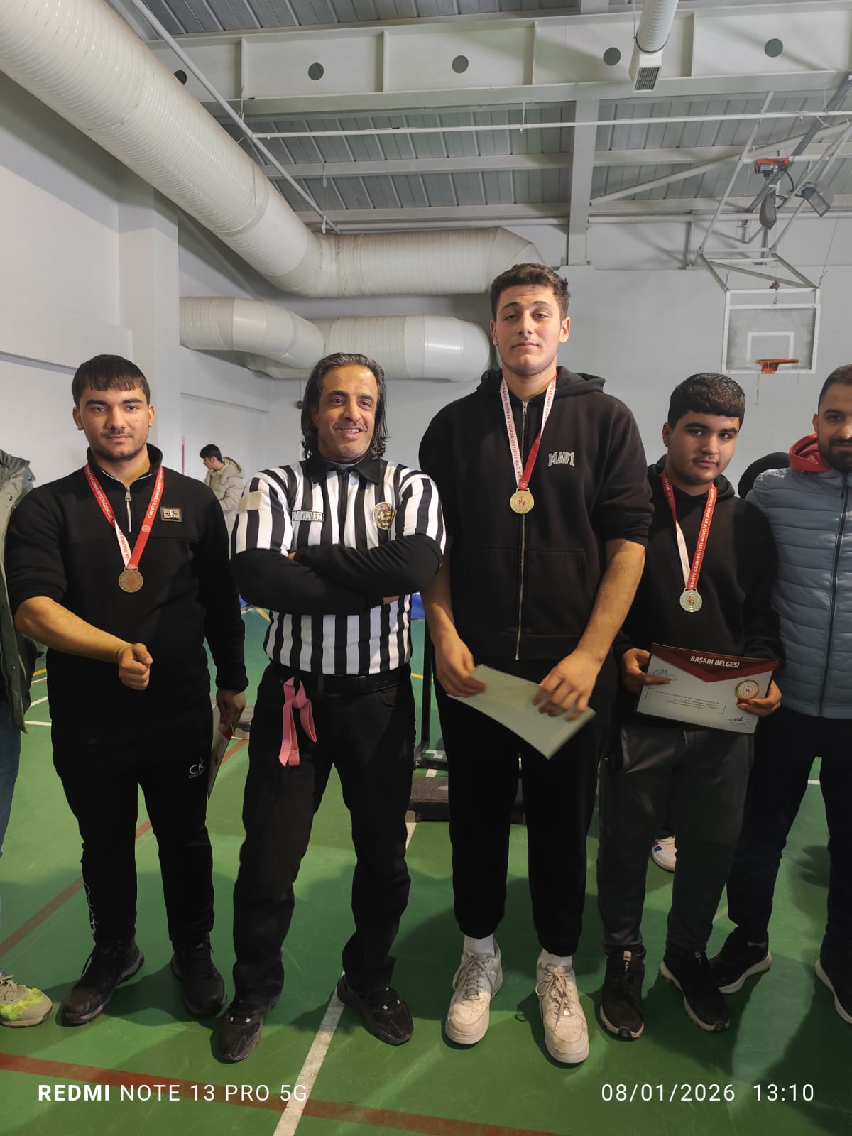 Gençlerin bilekleri bükülmüyor