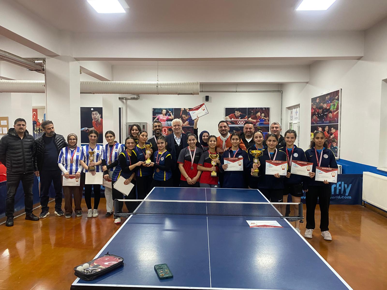 Masa tenisinde çifte şampiyonluk