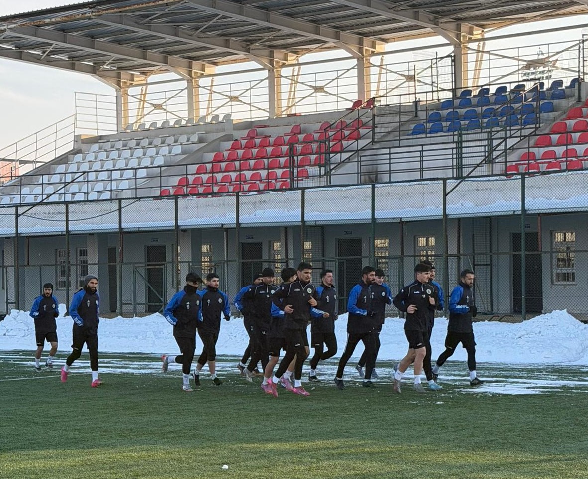 Namağlup lider şampiyonluğa yürüyor