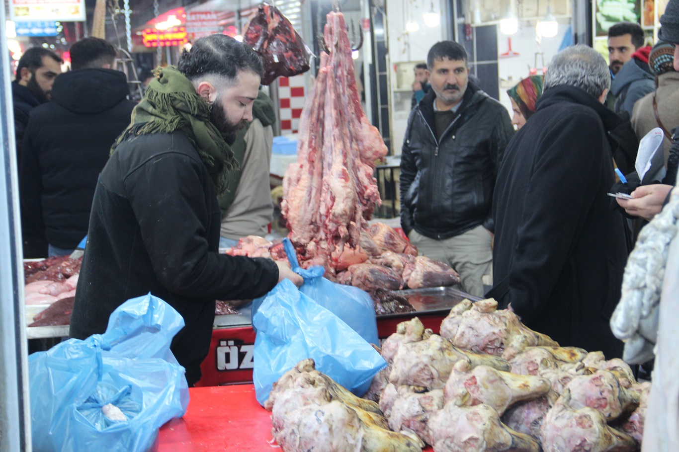 Sakatat tezgahları hareketlendi