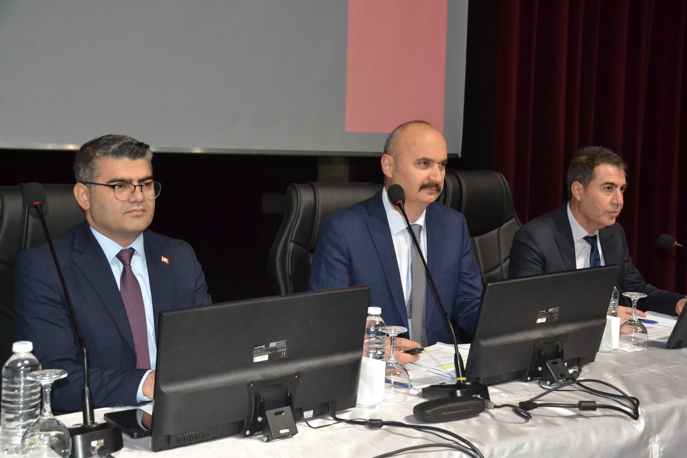 Yeni yılın projeleri değerlendirildi