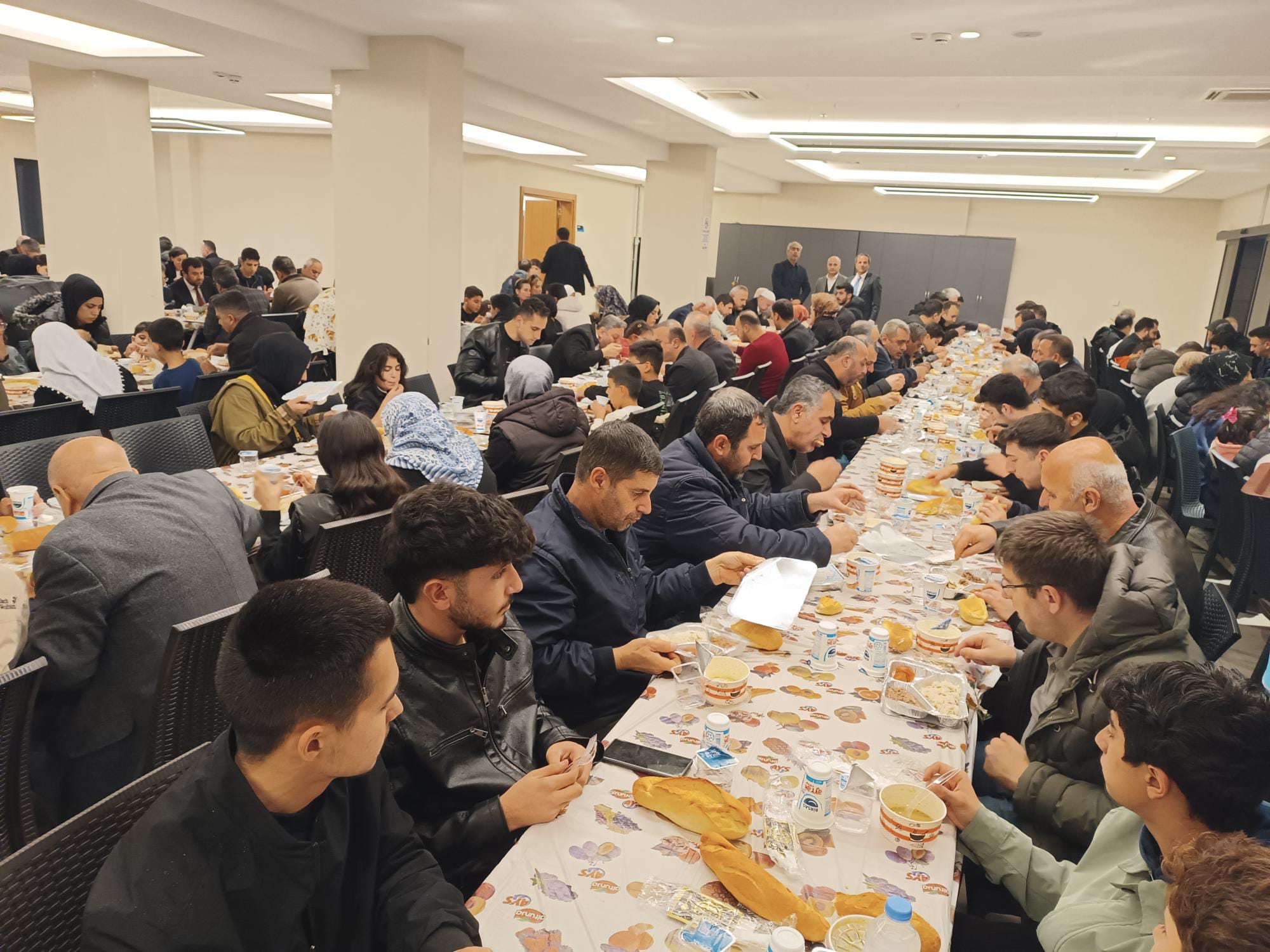 Külliye’de vefa sofrası