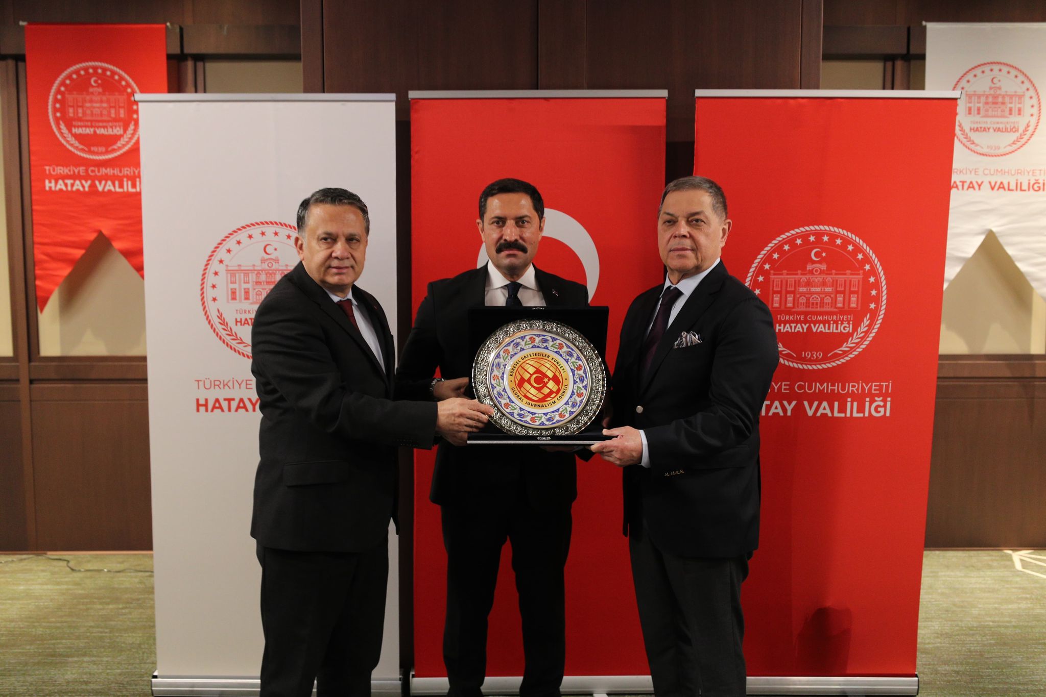 KGK, depremin yıldönümünde Hatay’da