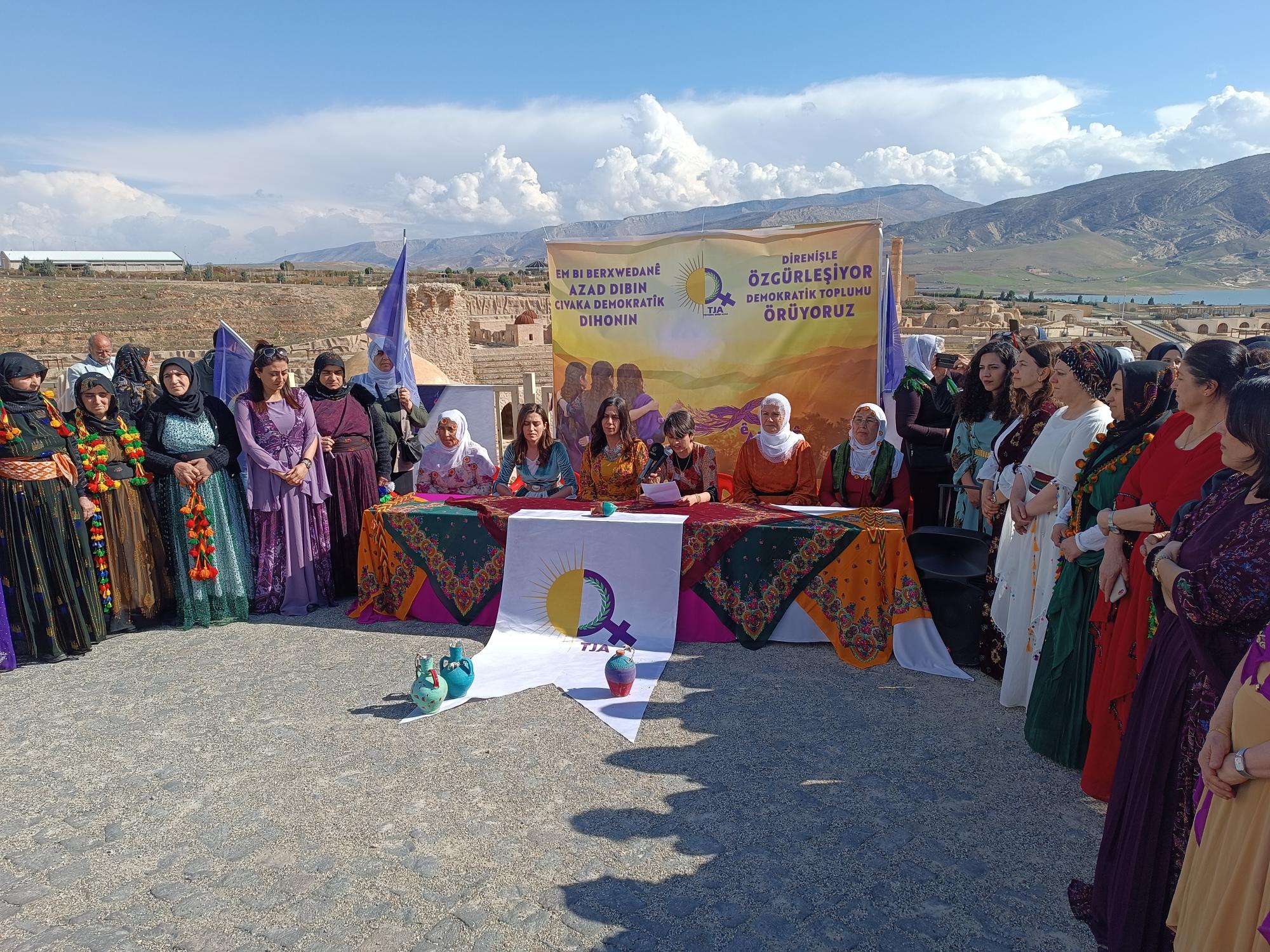 8 Mart’ın ateşi Hasankeyf’ten yükseldi