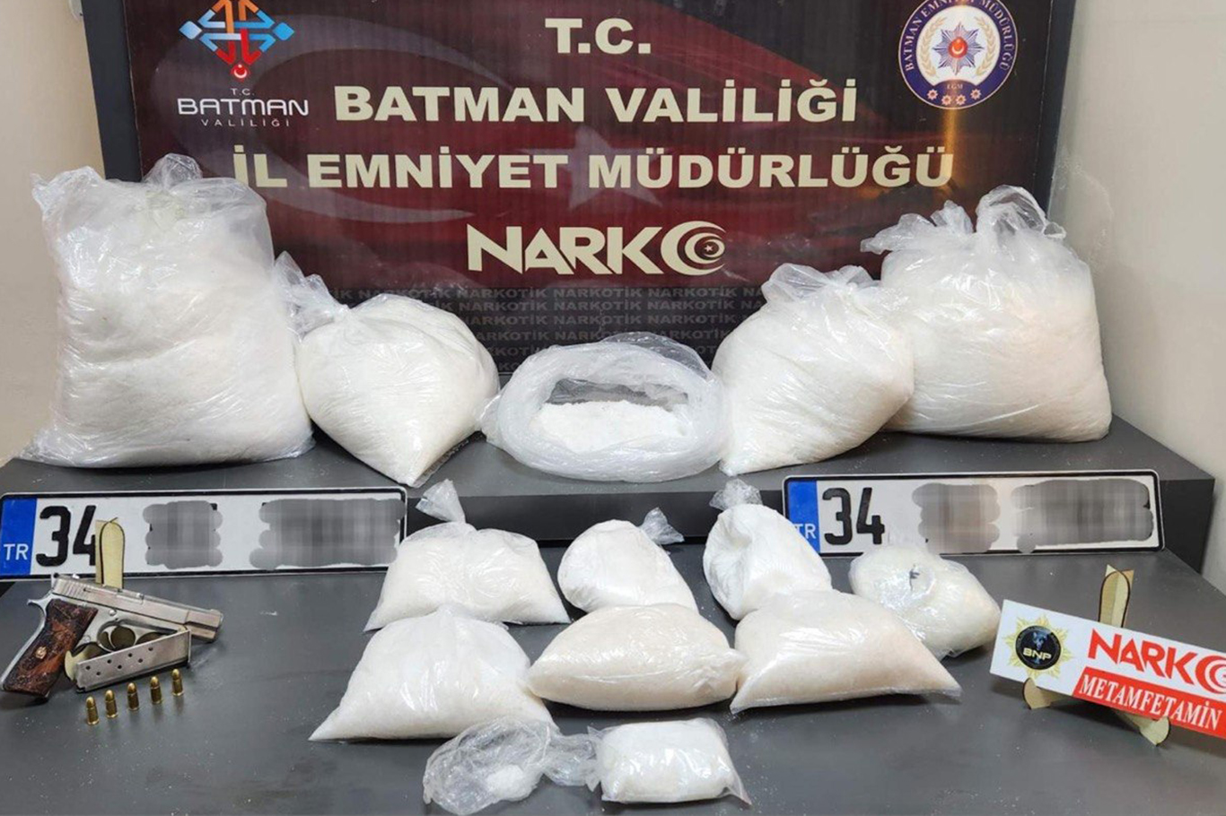 Esrar tacirlerine darbe üzerine darbe