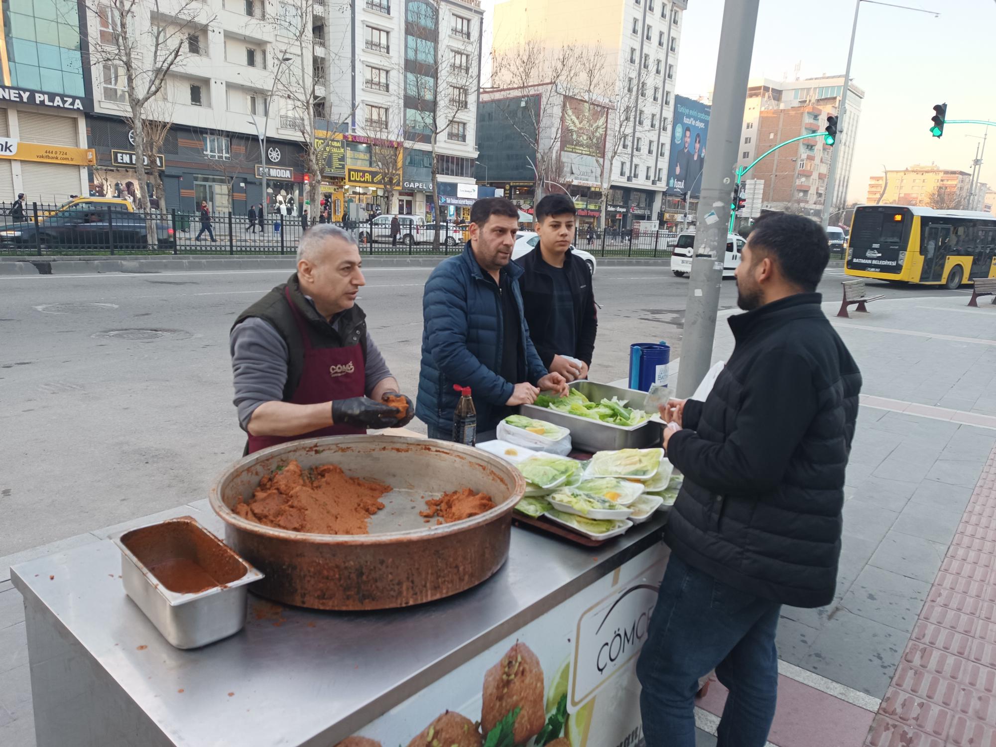 Hem fırıncı hem çiğköfte ustası