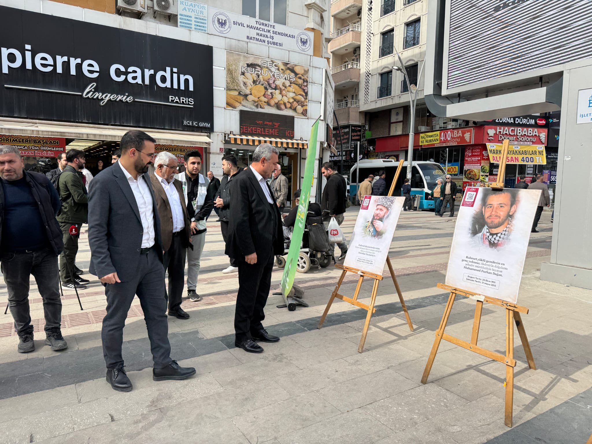 İslam şehitleri resim sergisi açıldı