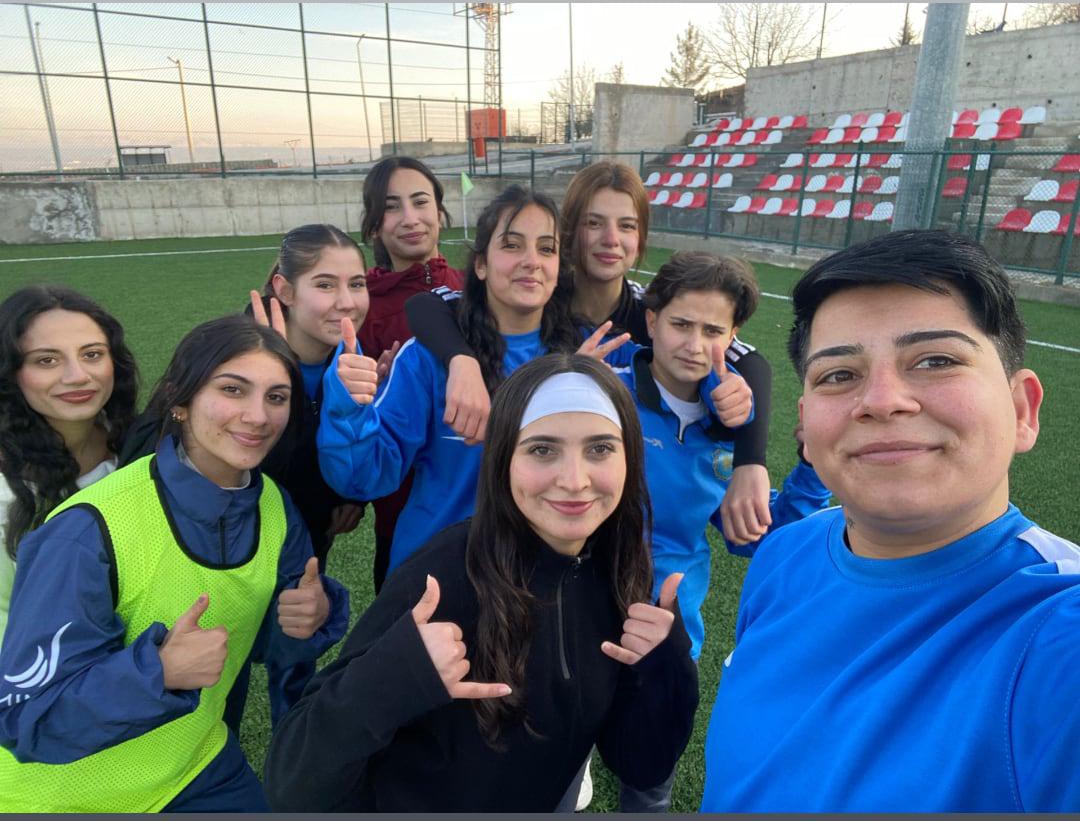 Kadın futbol takımı zor günler yaşıyor