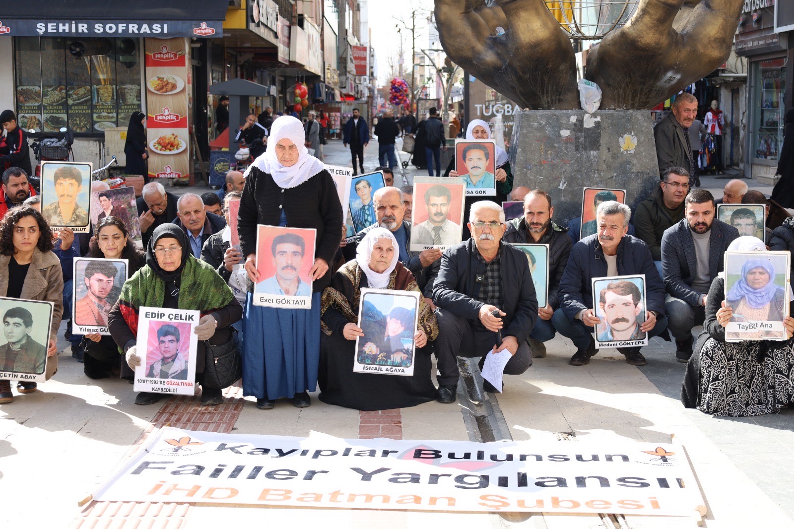 Kayıp yakınlarında 724’ncü buluşma