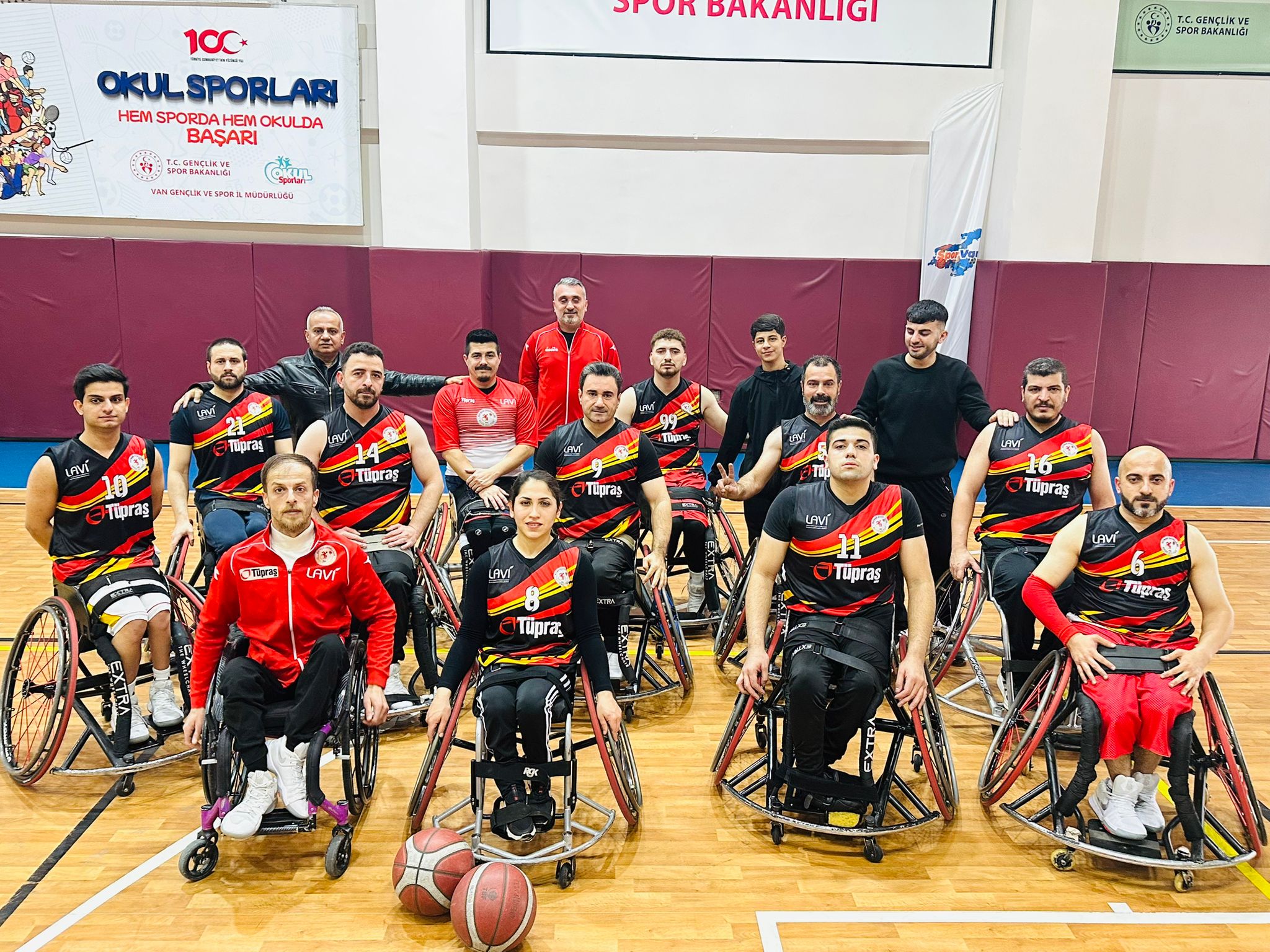 Van’dan galibiyetle döndüler
