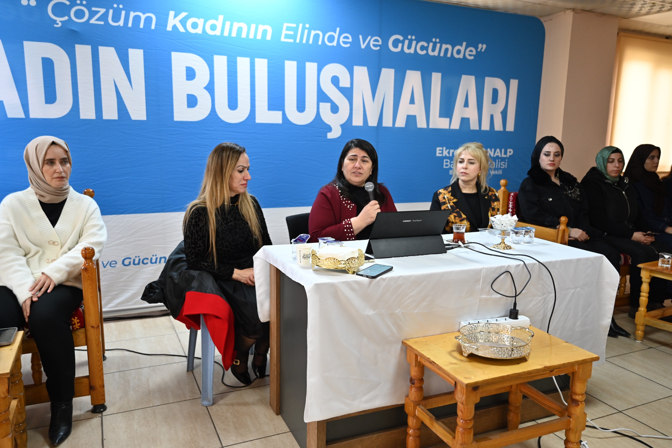 Yeşiltepe’de kadın zirvesi