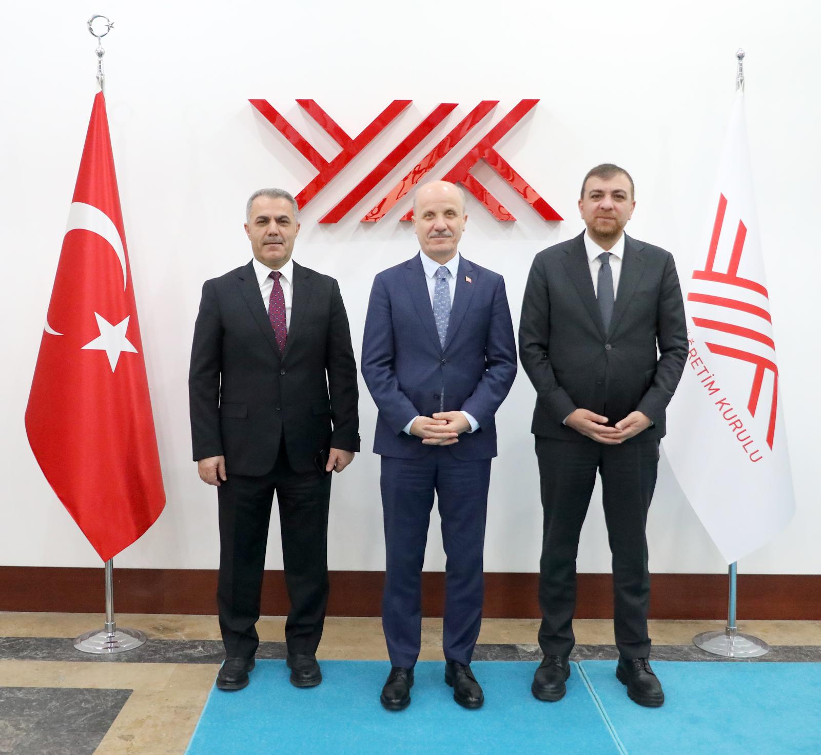 AK Partililerden YÖK’e çıkarma