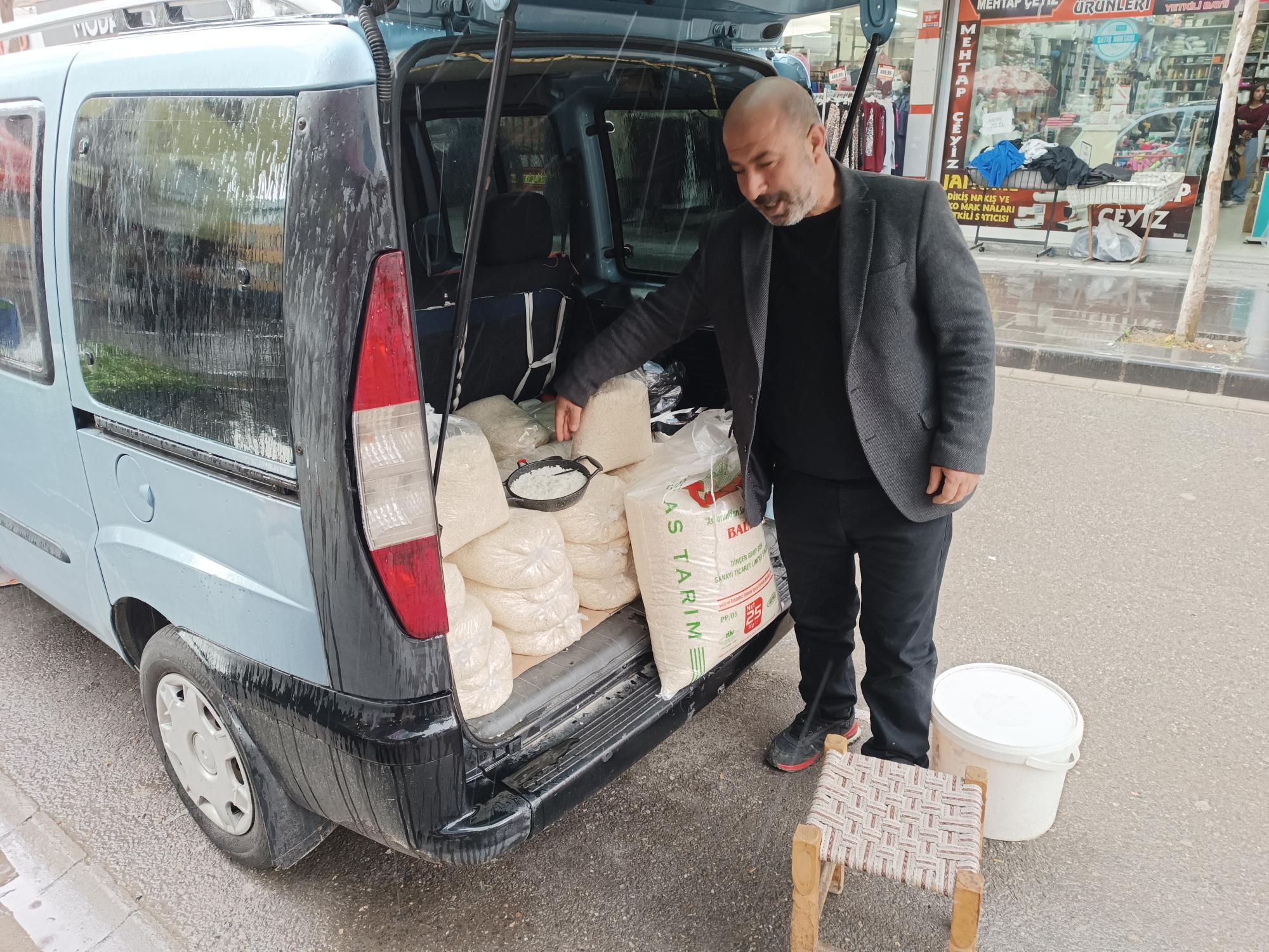 Aracını tezgaha çevirdi