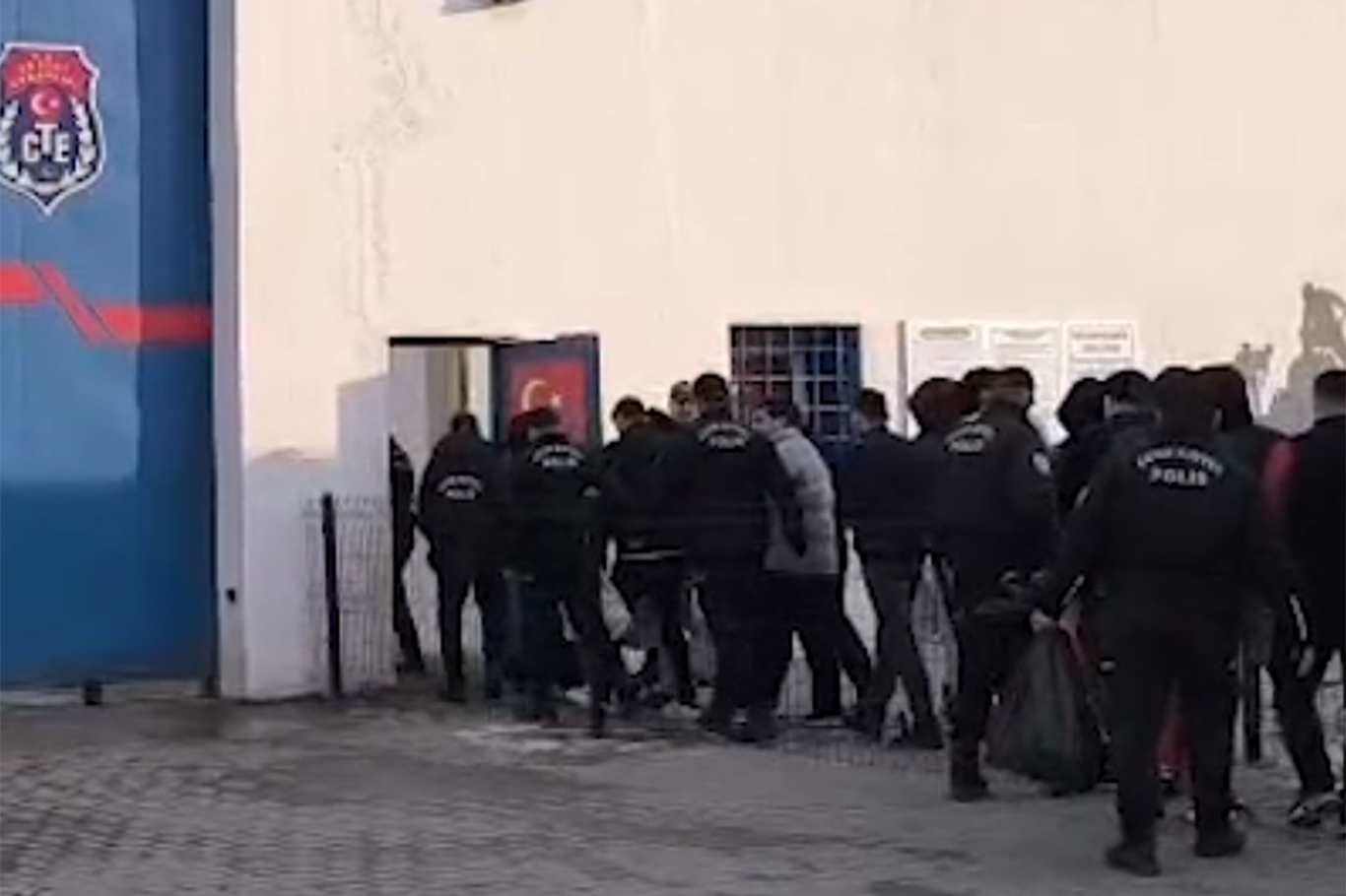 Bahis soruşturmasında 42 tutuklama