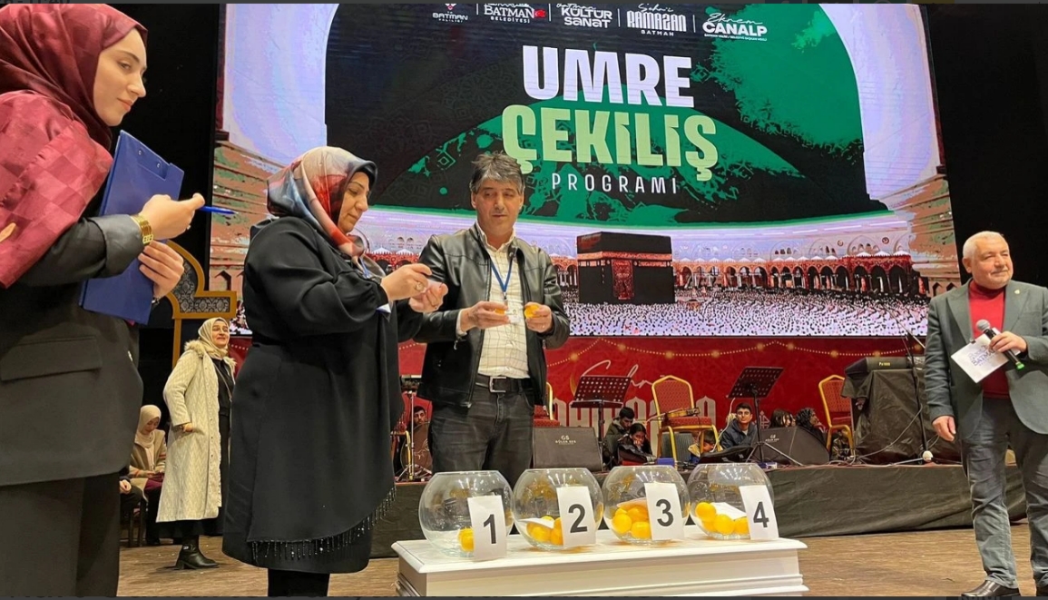 Belediyenin umre kurası çekildi