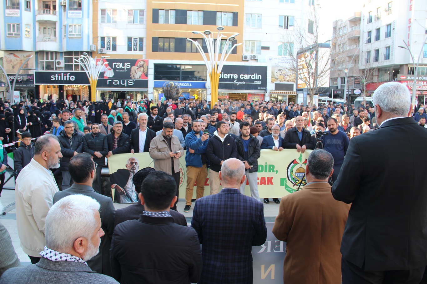 “Coğrafyamızda işgalci asker istemiyoruz”