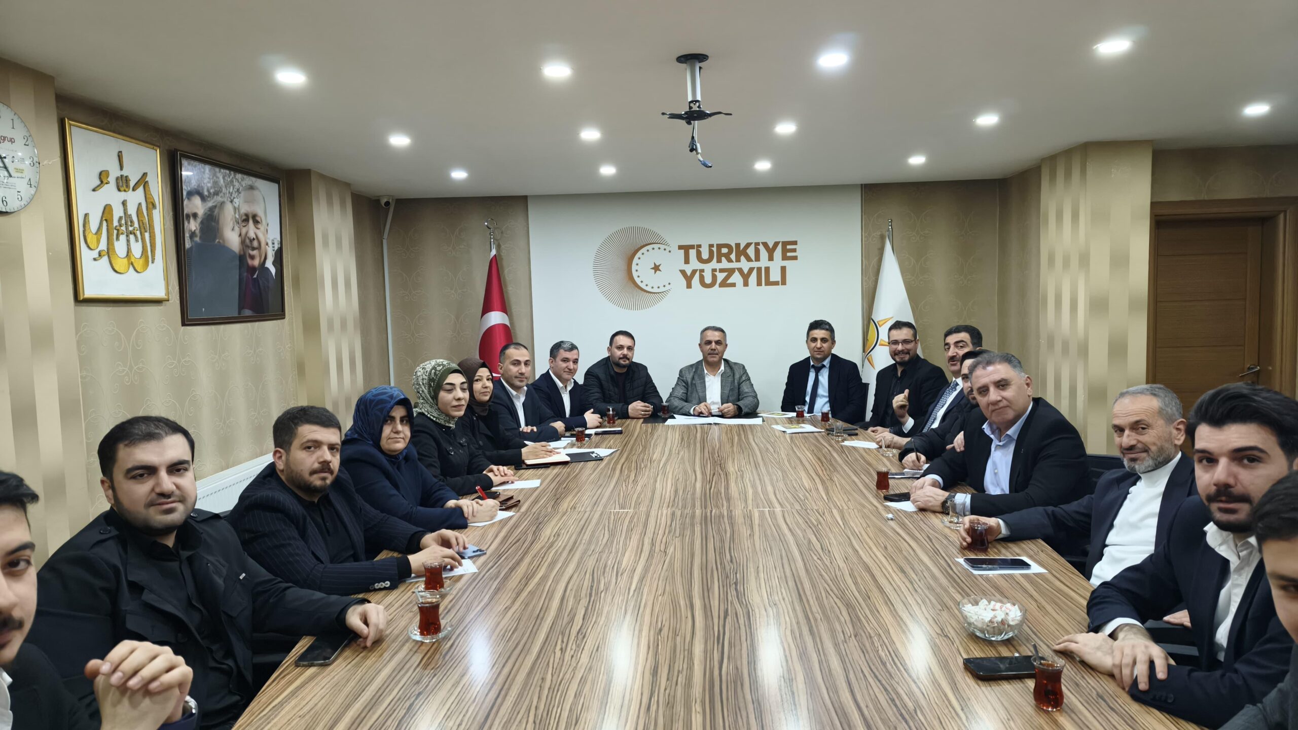 Doğalgaz bekleyen mahalleler için toplantı