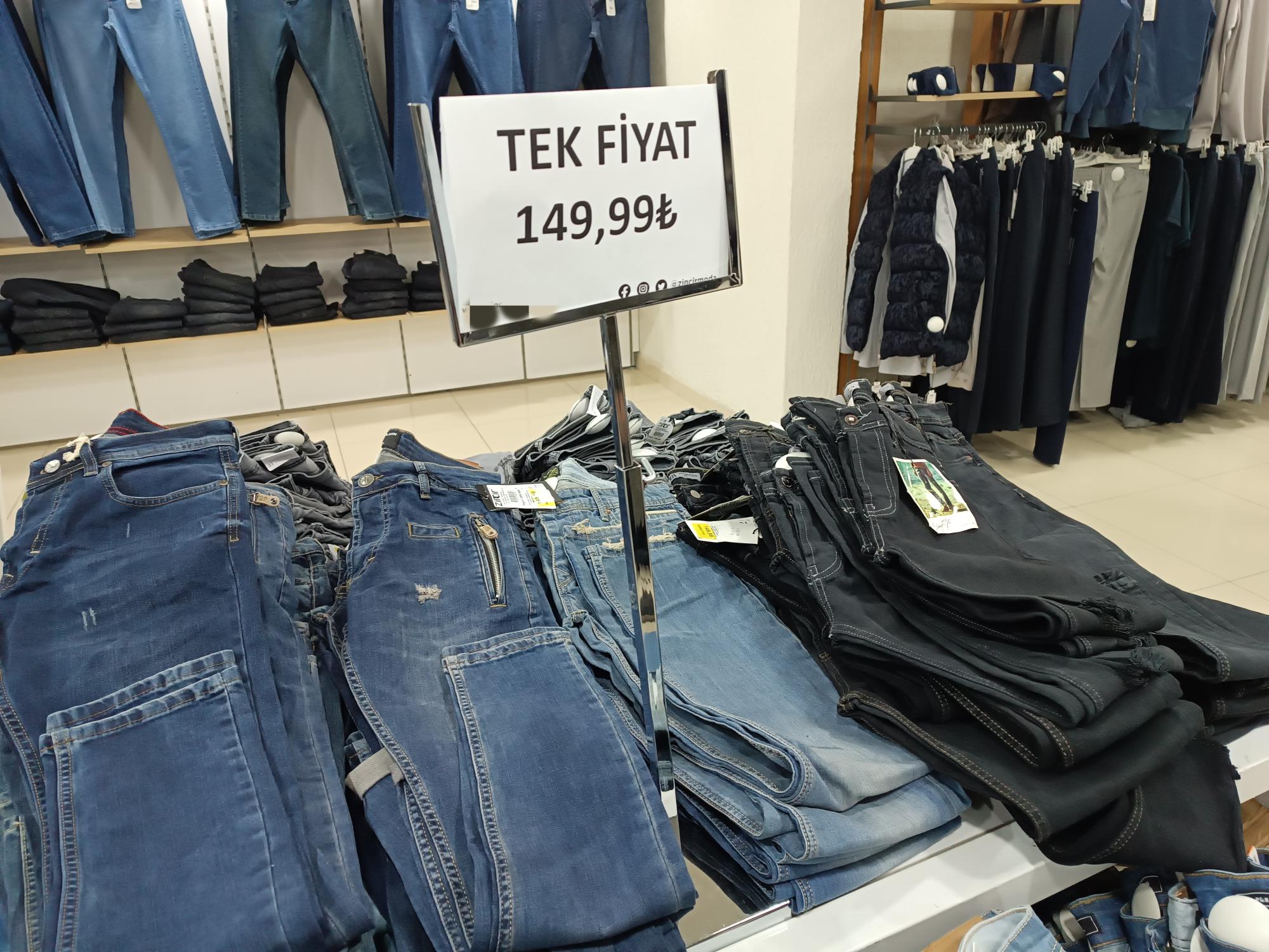 Uygun fiyatlı alışveriş hareketliliği