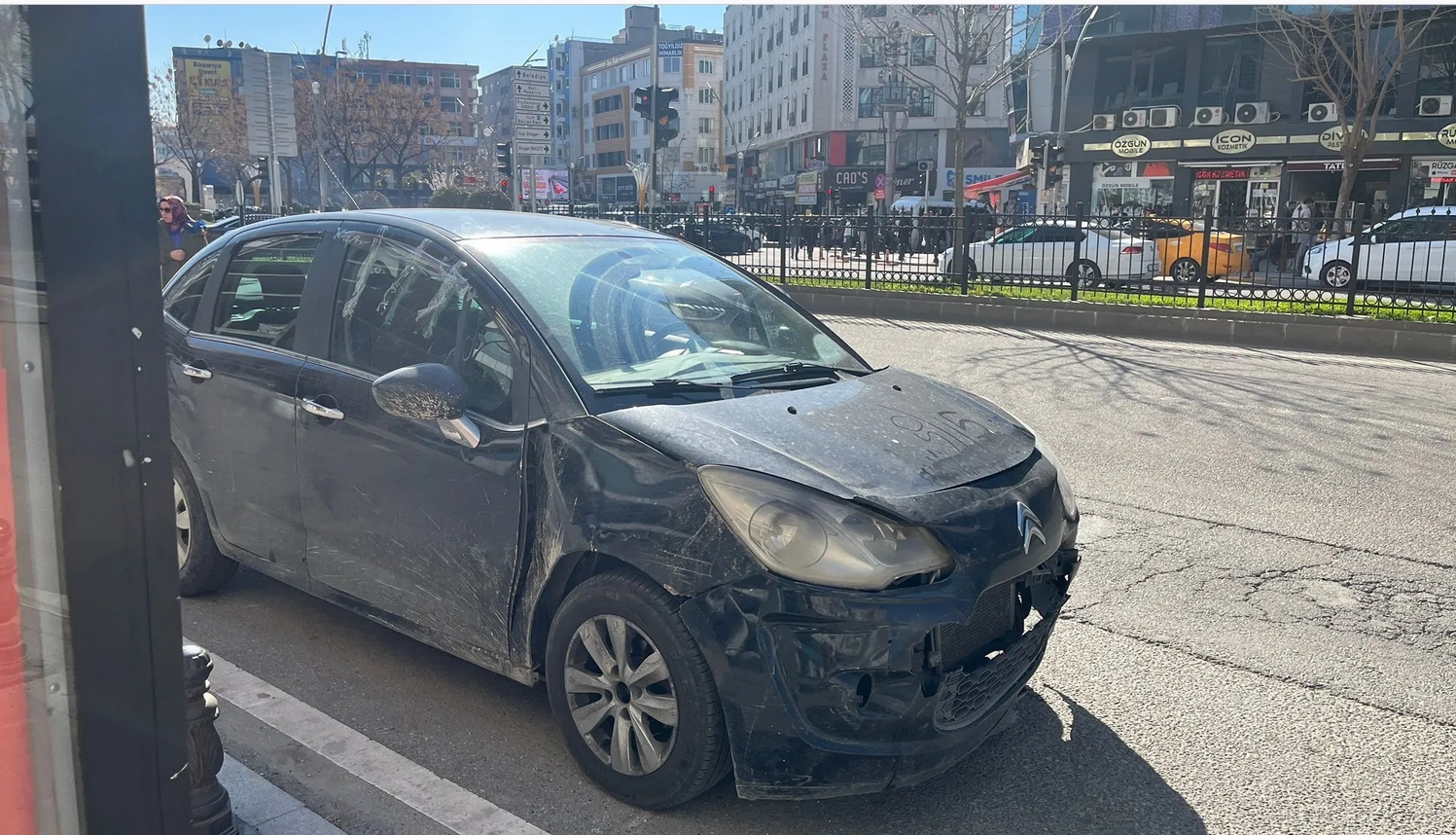 Yaya geçidinde zincirleme kaza