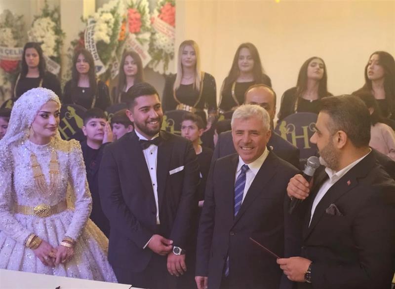 Yılmaz ailelerinin mutlu günü