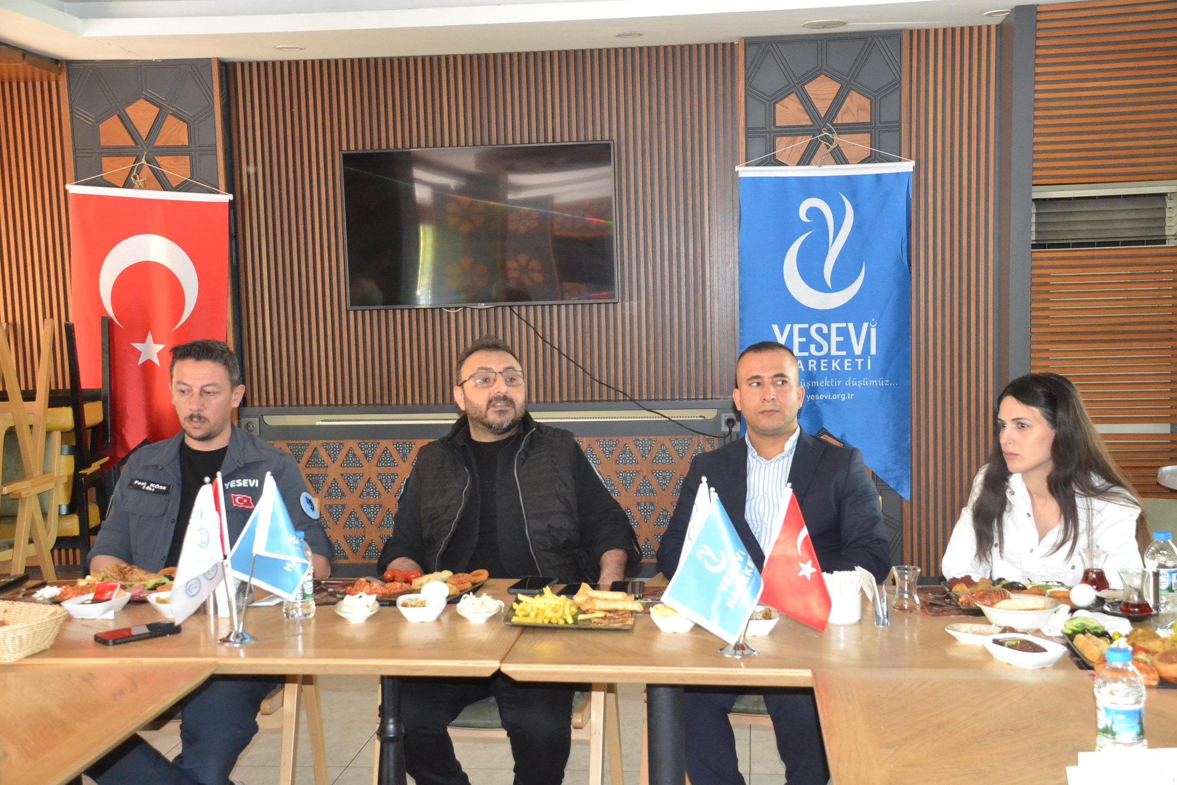 “65 İlde, 25 ülkede sahadayız”