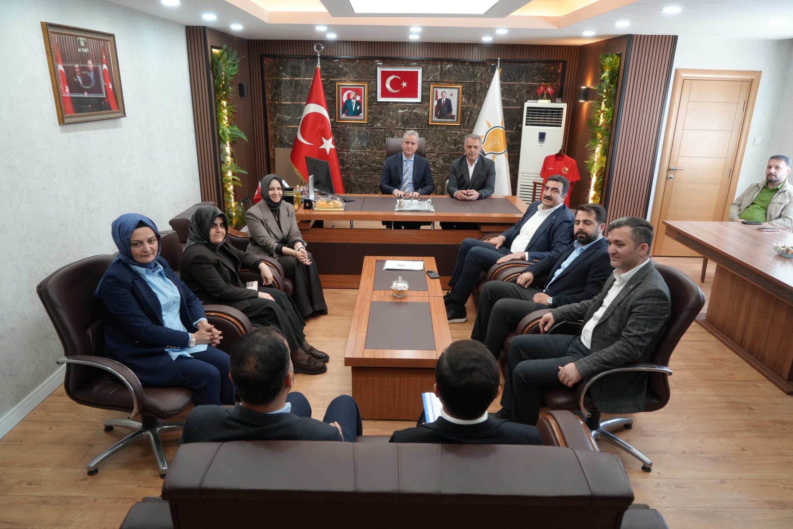 AK Parti üst yönetimi nabız tuttu
