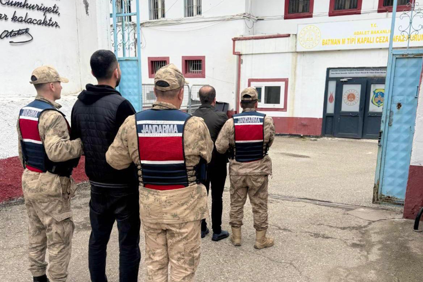 Aranan 50 hükümlü yakalandı