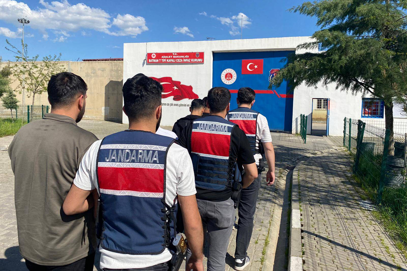 Bahis ve uyuşturucu operasyonu