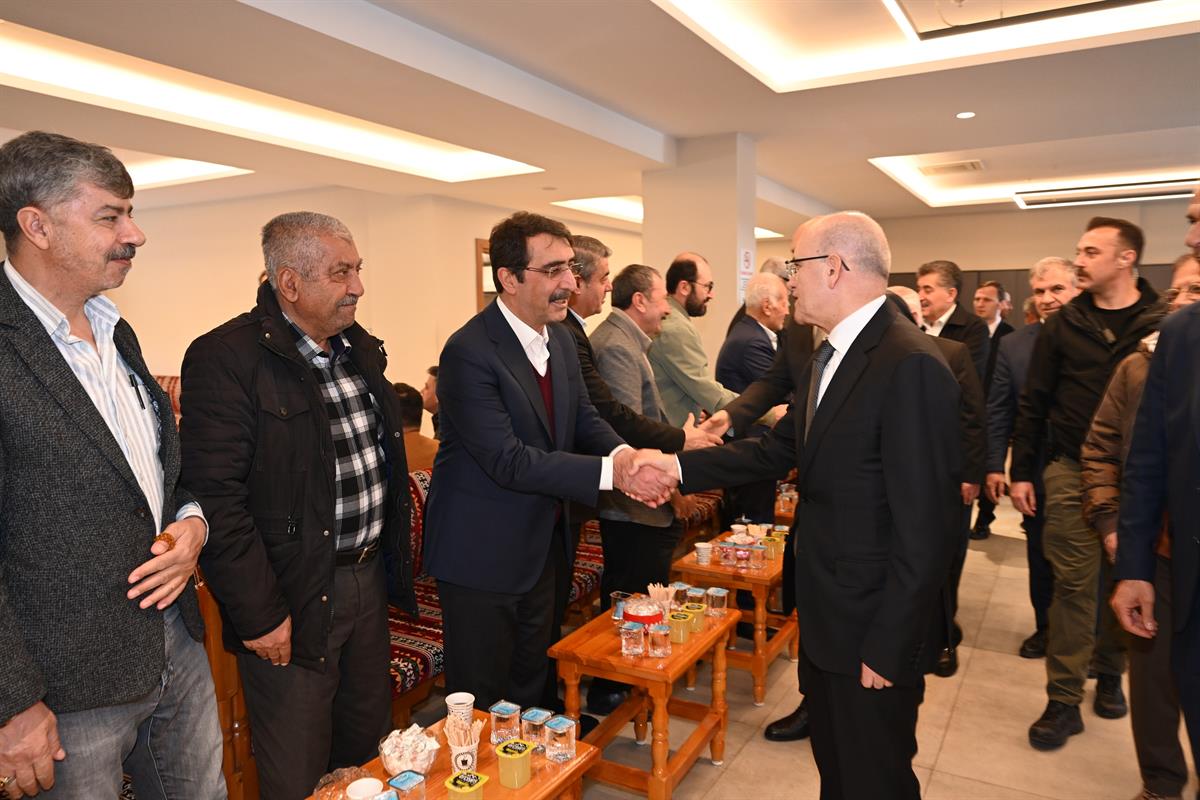 Bakan Şimşek Batman’a çıkarma yaptı