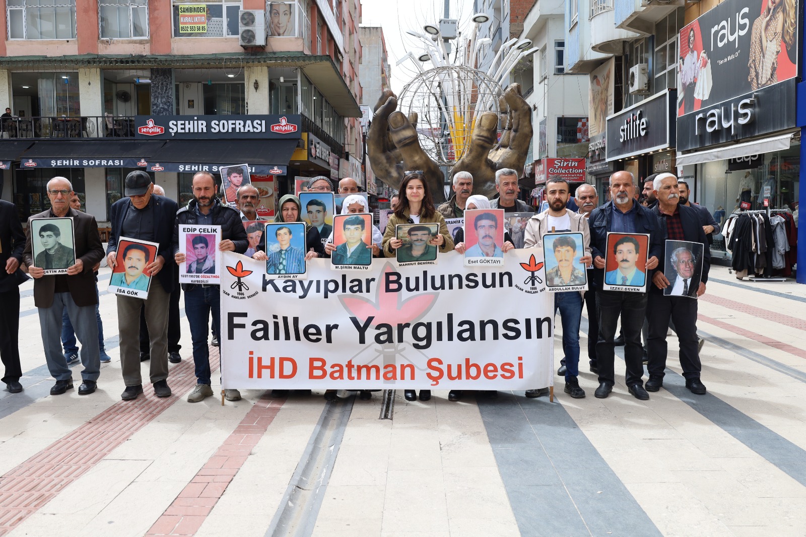 Demirel’in akıbetini sordular