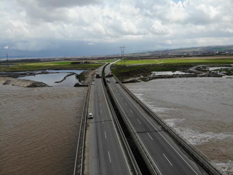 GÜNEY ÇEVRE YOLU ÇÖKTÜ!        