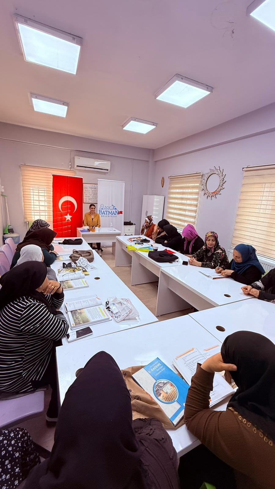Kadınlara bağımlılık ve mahremiyet eğitimi