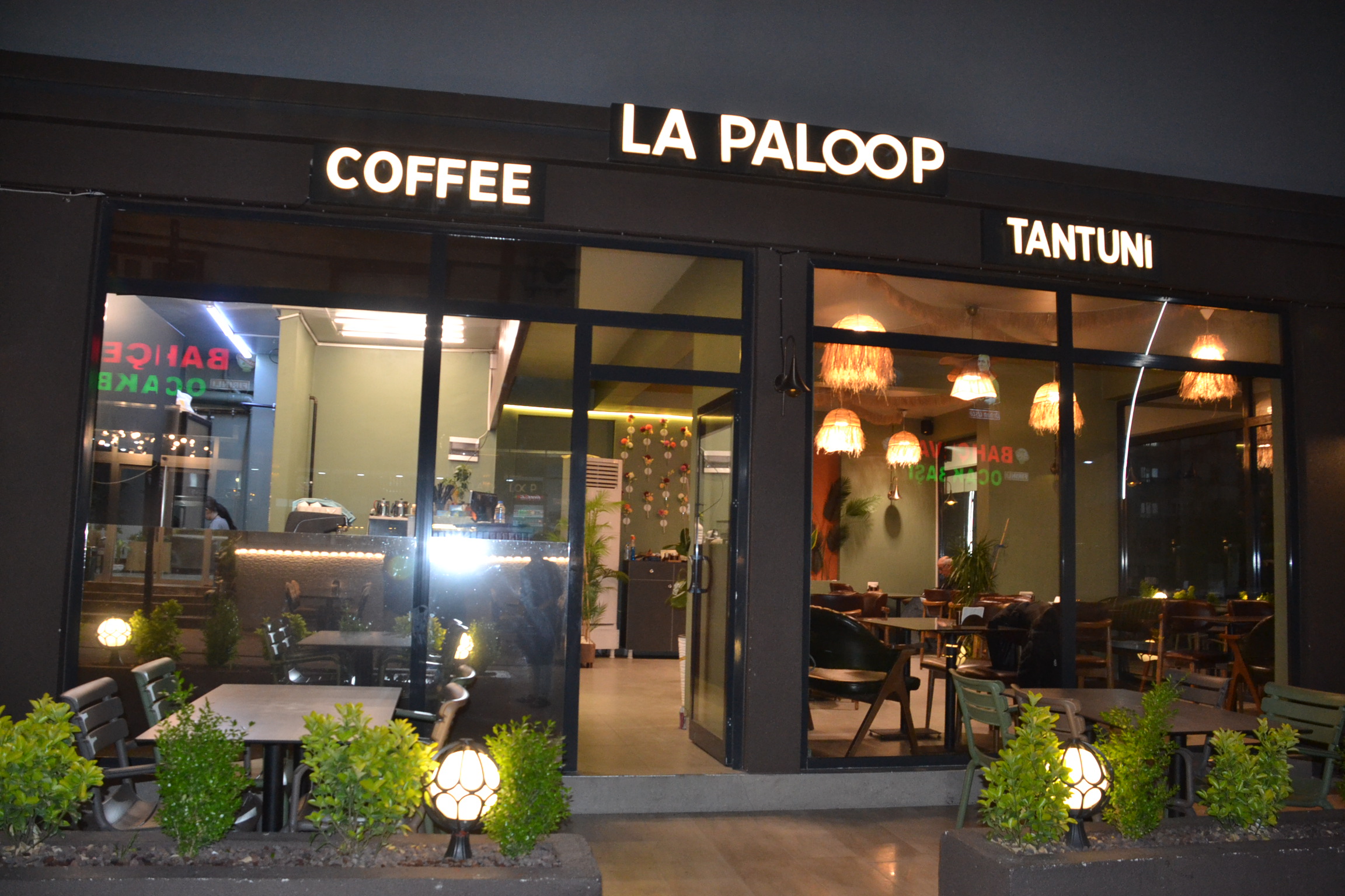 Kahve ve tantuni aynı çatıda