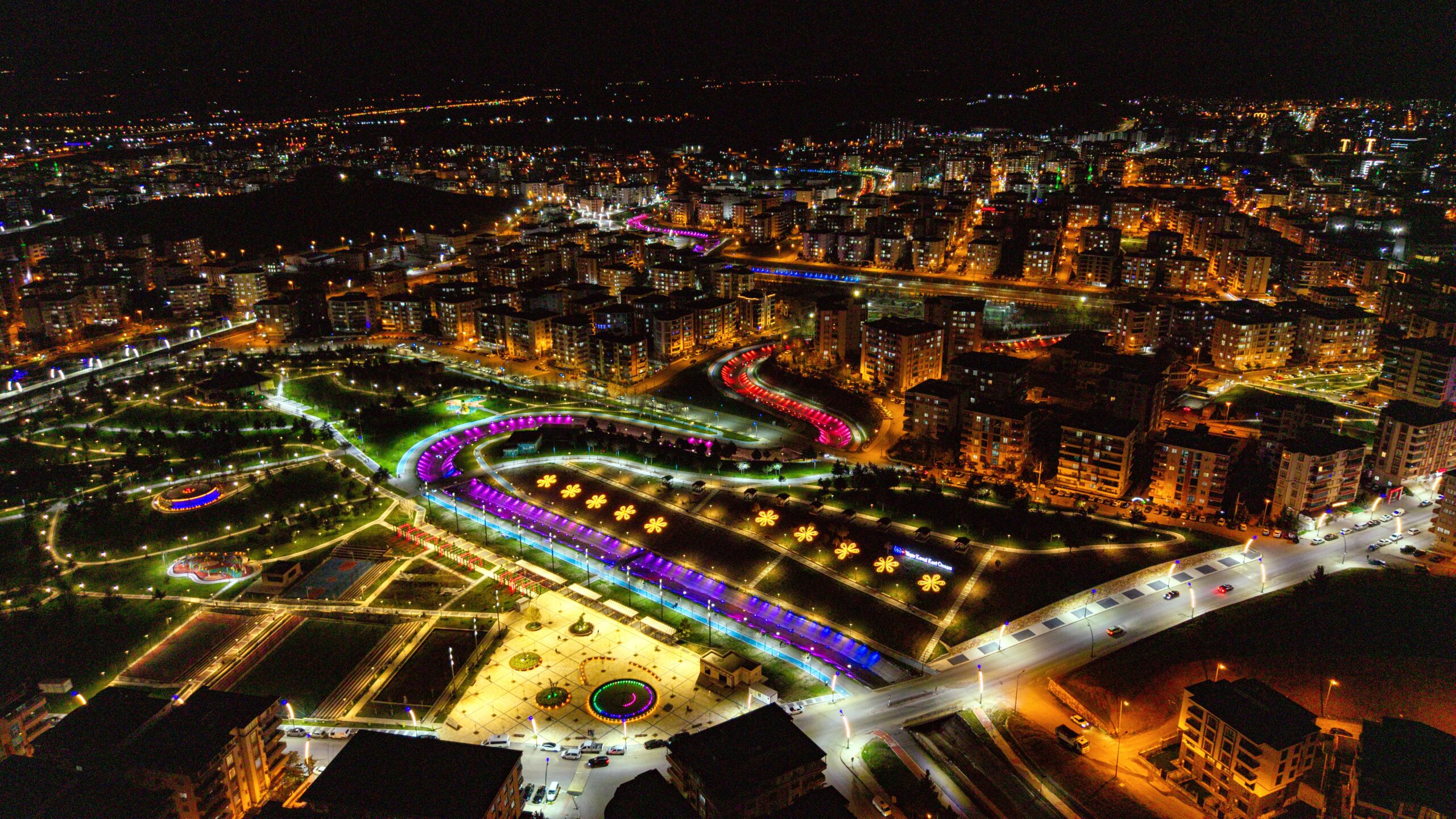 Modern yürüyüş yolu yenileniyor