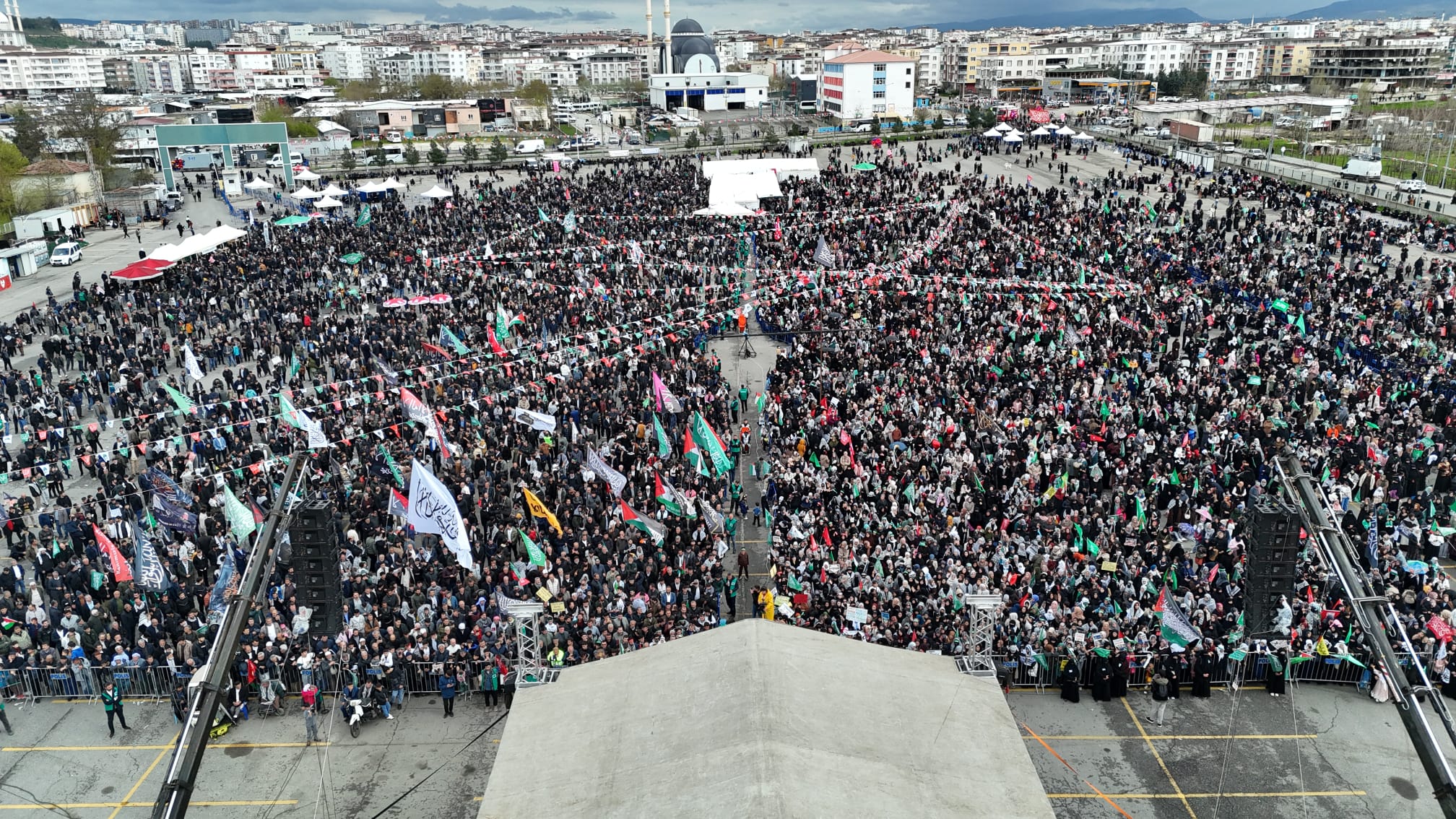 On binler tek yürek