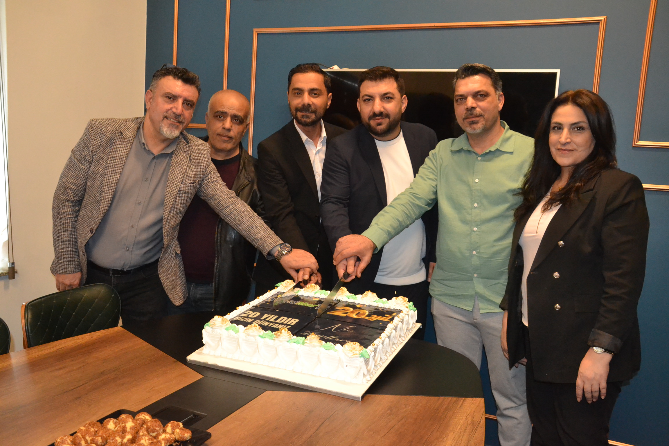 Worldmar AVM 20. yılını kutladı