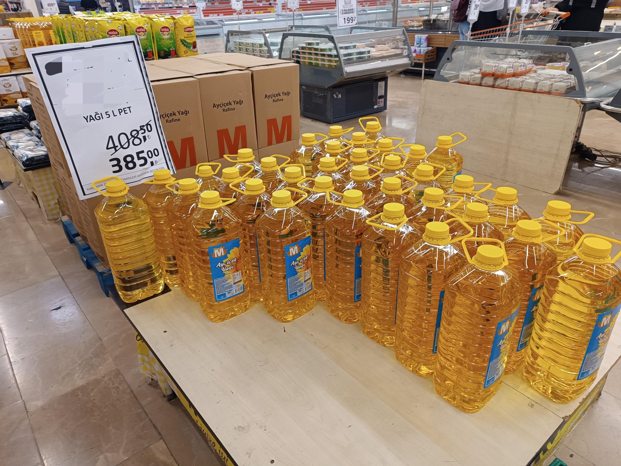 Yağ raflarını boşalttılar!