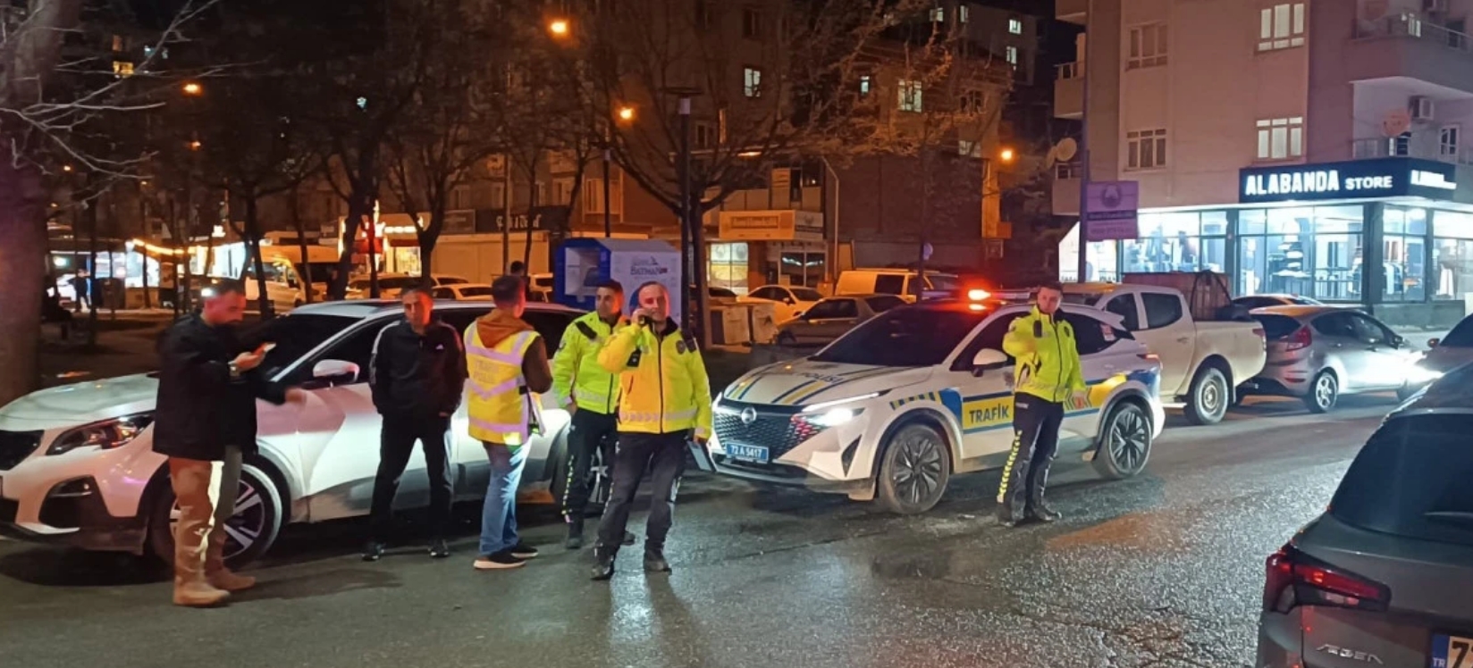 Yayaya çarpan sürücü kaçtı!